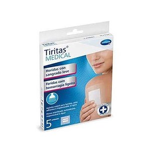 Curativos médicos para feridas com sangramento leve